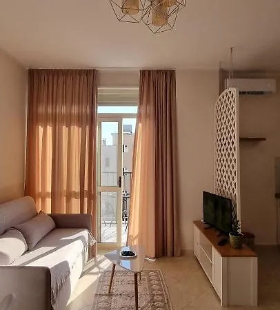 Liam's * Golem (Tirana)